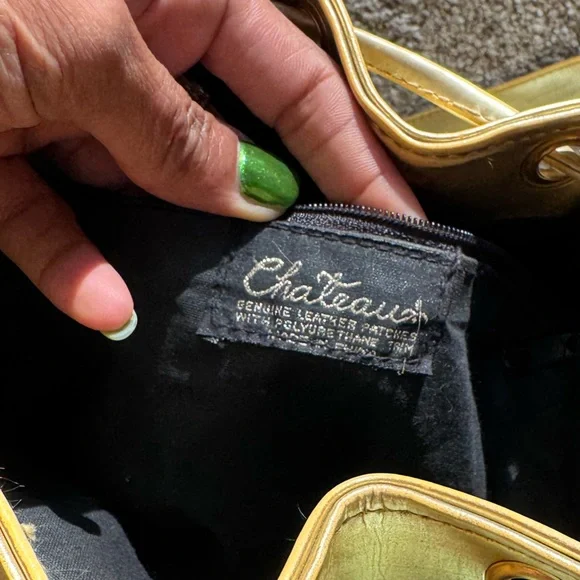 Château Vintage Leather Bucket Bag Lion Medallion - Picture 12 of 17